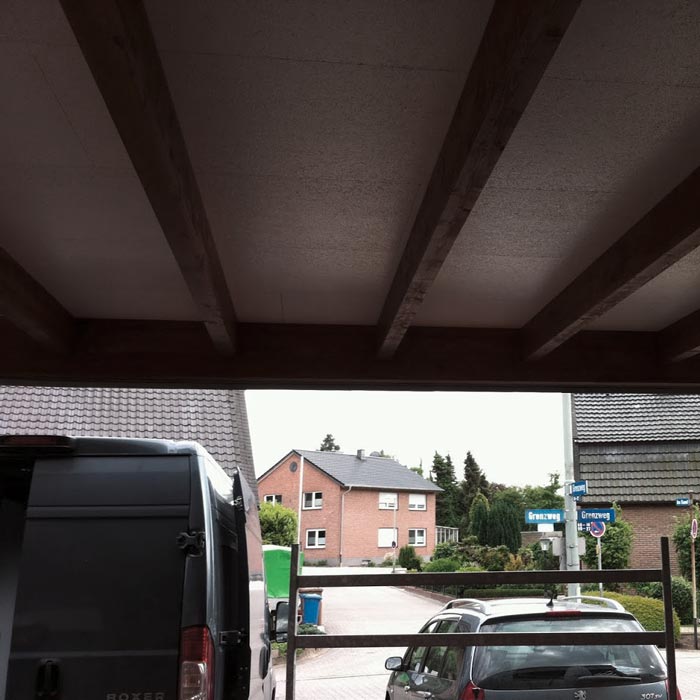 Unter dem Dach eines Carports – HolzLand Verbeek