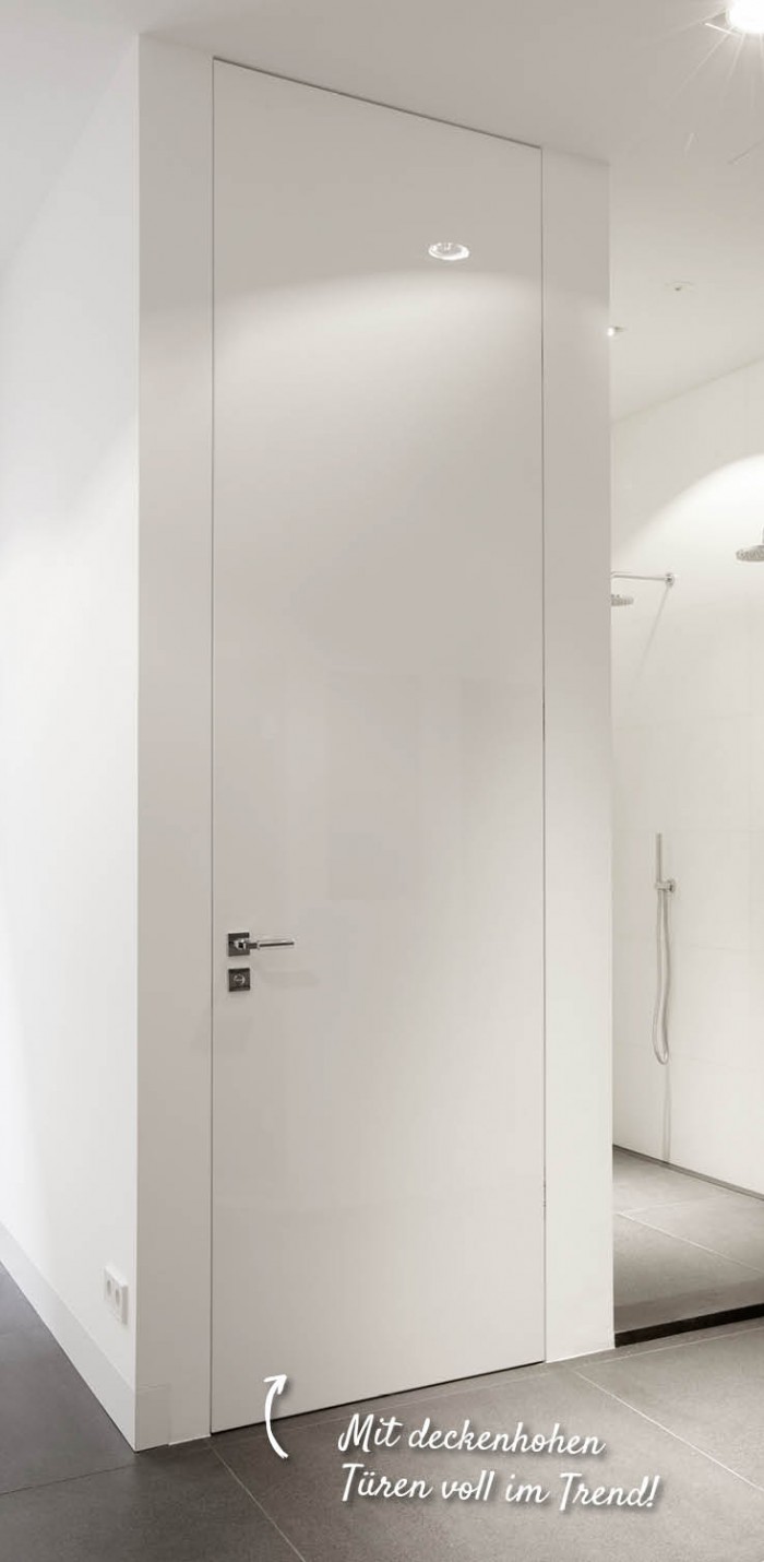 Deckenhohe Tür in weiß | Holzland Verbeek